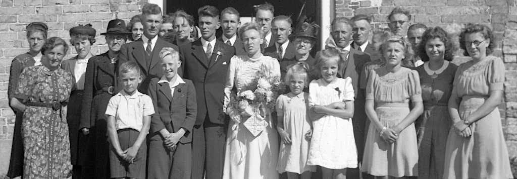 1944 07 Bruidspaar Feenstra Couperus 1crop